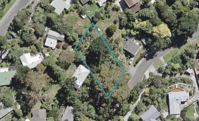 12 Winchester Avenue, Pinehaven, Upper Hutt - Carousel 1