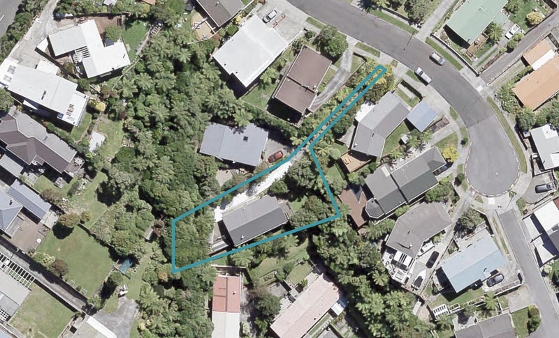 20 Eastview Grove, Normandale, Lower Hutt - Carousel 1