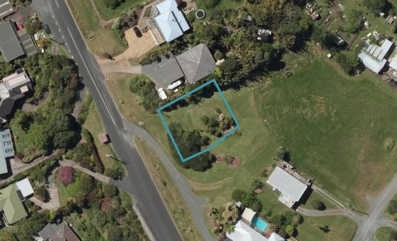 48 Weir Crescent, Onerahi, Whangarei - Carousel 1