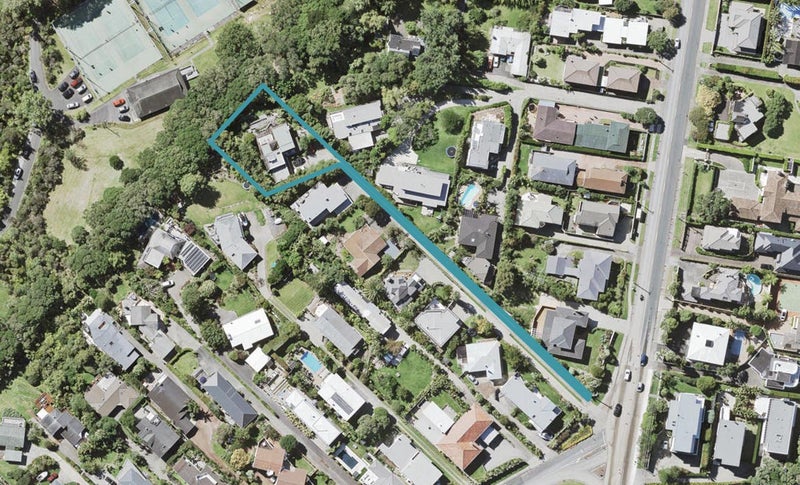 168 Aberdeen Road, Campbells Bay, Auckland - Carousel 1