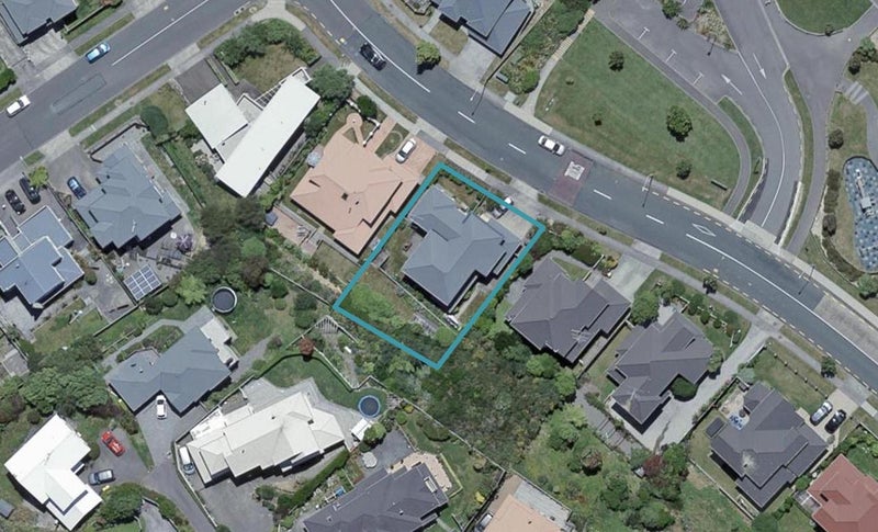 45 Amesbury Drive, Churton Park, Wellington - Carousel 1