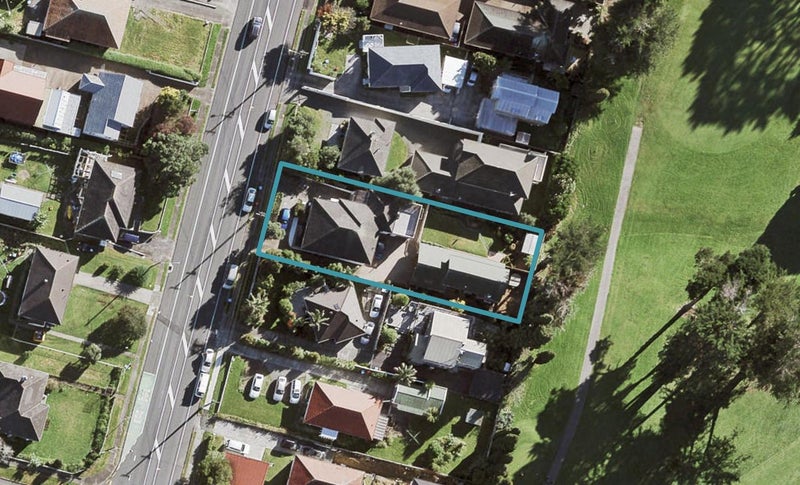 2/1450 Dominion Road, Mount Roskill, Auckland - Carousel 1