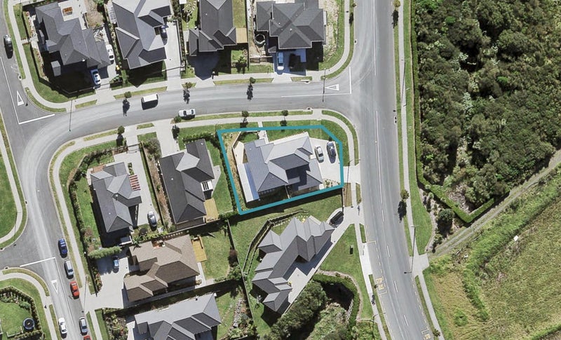 2 Alloway Street, Westgate, Auckland - Carousel 1