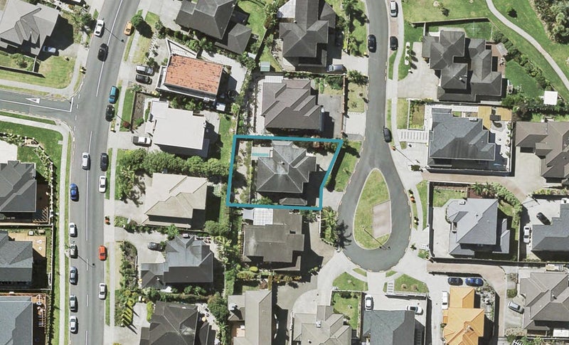 7 Lismore Way, Oteha, Auckland - Carousel 1