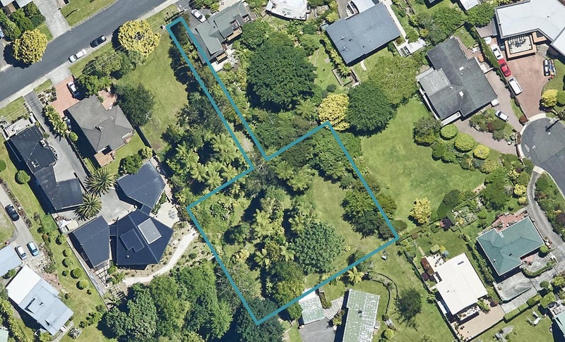 64 Grand Vue Road, Kawaha Point, Rotorua - Carousel 1