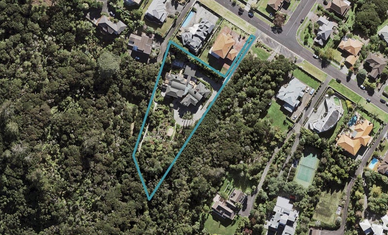 91 Onetaunga Road, Chatswood, Auckland - Carousel 1