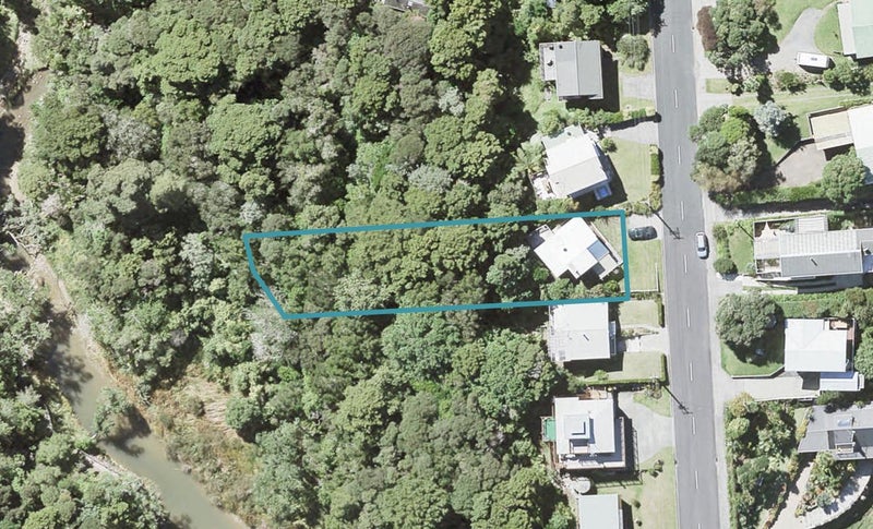 44 Grandview RD, Auckland - Carousel 1