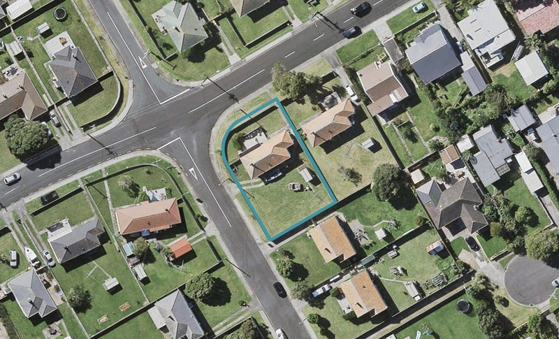 37 Roberts Avenue, Bayswater, Auckland - Carousel 1