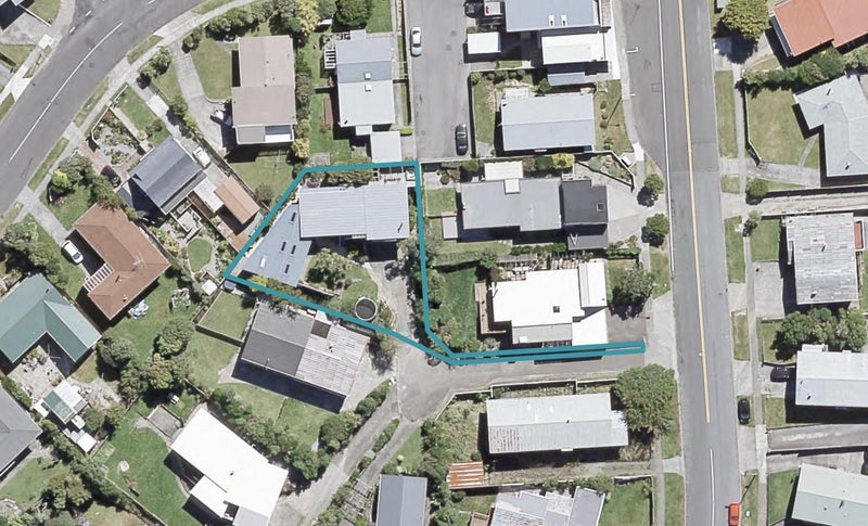 269 Dowse Drive, Maungaraki, Lower Hutt - Carousel 1