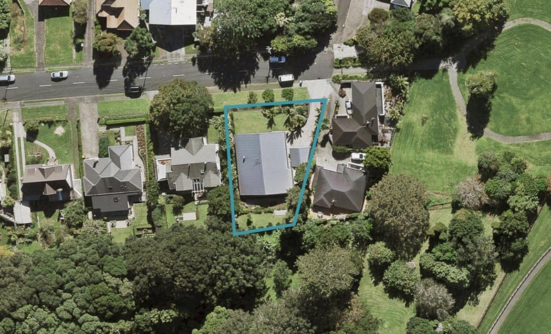 15 Budock Road, Hillsborough, Auckland - Carousel 1