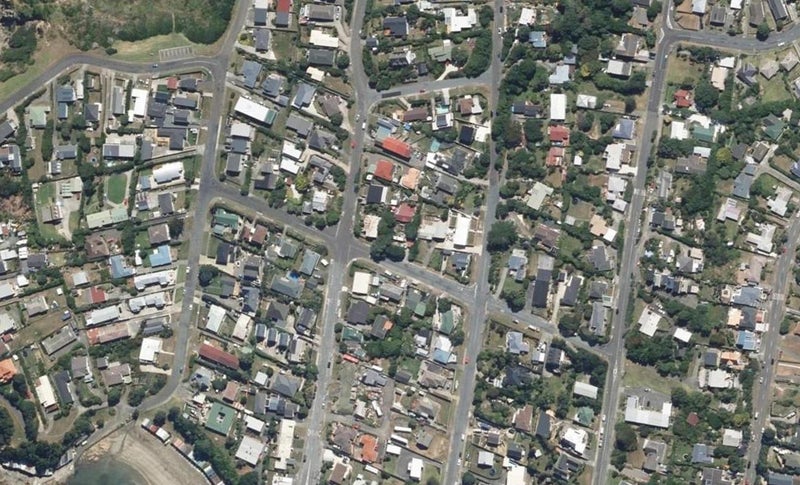 9 John Street, Titahi Bay, Porirua - Carousel 1