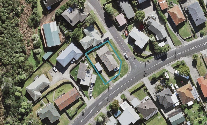 65 Vodanovich Road, Te Atatu South, Auckland - Carousel 1