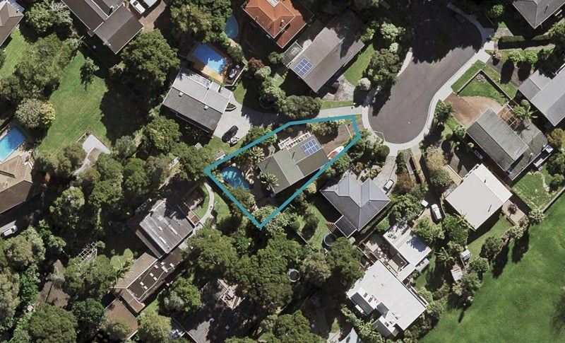 19 Northgrove Avenue, Hillcrest, Auckland - Carousel 1