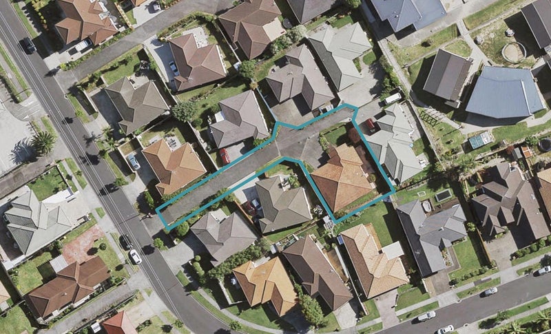 24 Mt Lebanon Crescent, The Gardens, Auckland - Carousel 1