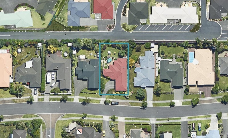 21 Manor Park Drive, Pyes Pa, Tauranga - Carousel 1
