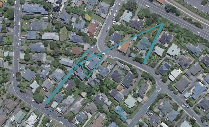 16 Lucknow Terrace, Khandallah, Wellington - Carousel 1