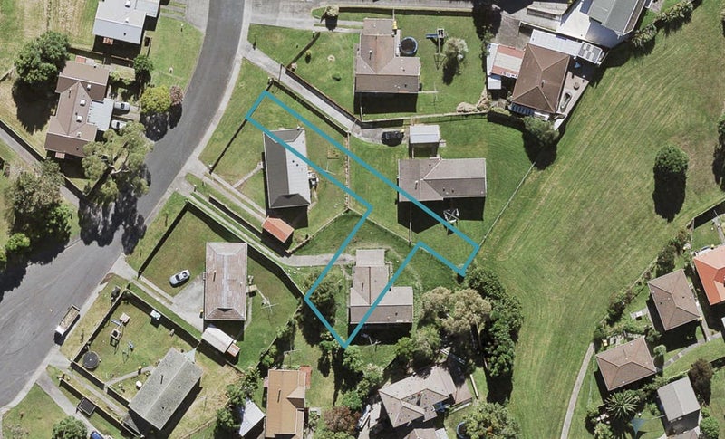 7 Hono Way, West Harbour, Auckland - Carousel 1