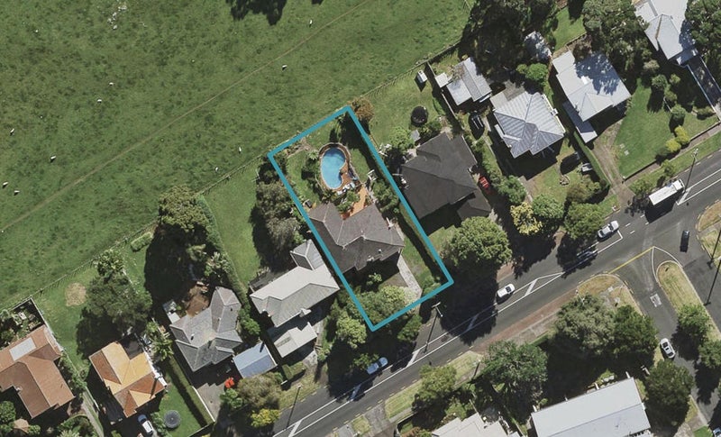 80 Campbell Road, One Tree Hill, Auckland - Carousel 1