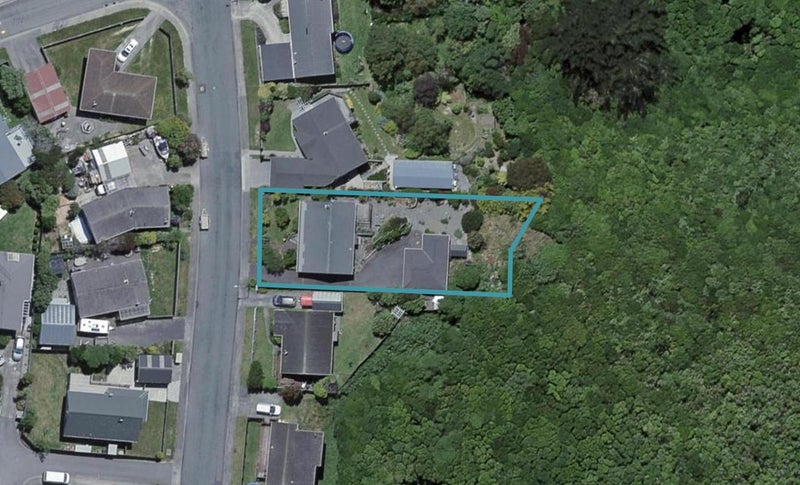 64 Guadeloupe Crescent, Grenada Village, Wellington - Carousel 1