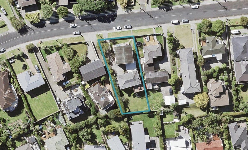 1/28 Knights Road, Rothesay Bay, Auckland - Carousel 1