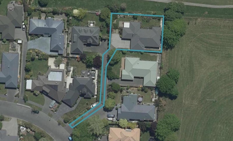 17 Thornwood Place, Redwood, Christchurch - Carousel 1