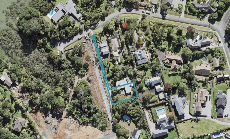 21A Oscar Road, Greenhithe, Auckland - Carousel 1