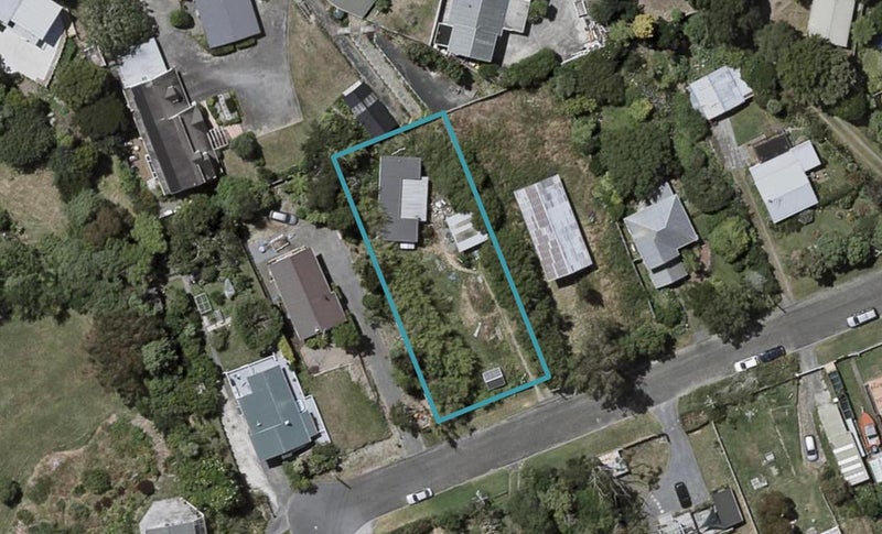 12 Toroa Road, Otaihanga, Paraparaumu - Carousel 1