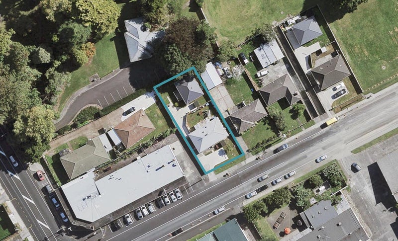 16 McAnnalley Street, Manurewa East, Auckland - Carousel 1