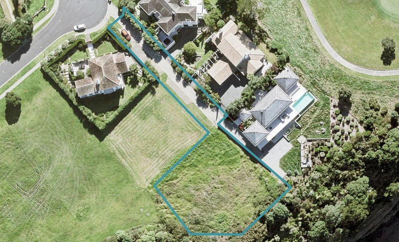352 Pinecrest Drive, Gulf Harbour, Whangaparāoa - Carousel 1