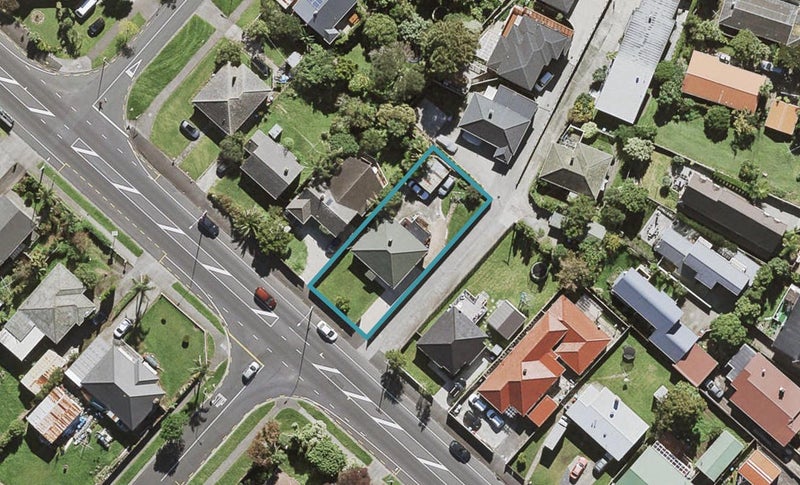 296 Mount Albert Road, Sandringham, Auckland - Carousel 1