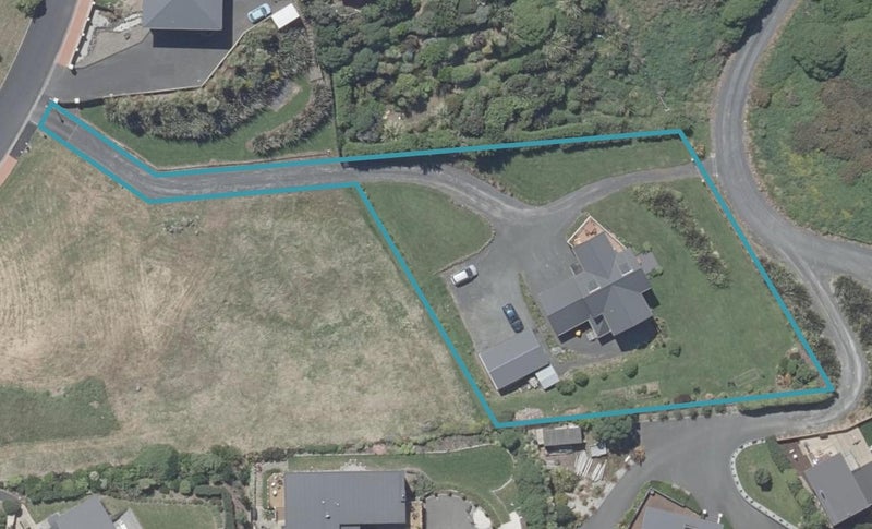 9 Highgrove, Saint Clair, Dunedin - Carousel 1