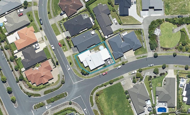 3 Caldera Crescent, Pyes Pa, Tauranga - Carousel 1