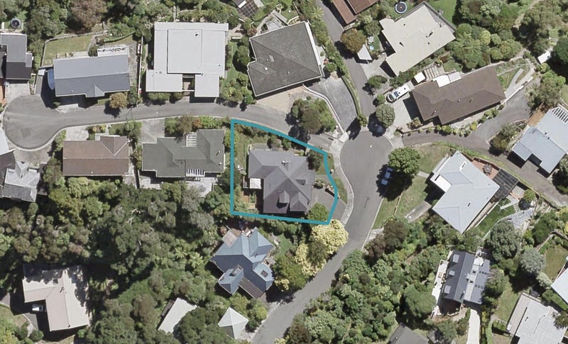 9 Kenilworth Grove, Silverstream, Upper Hutt - Carousel 1