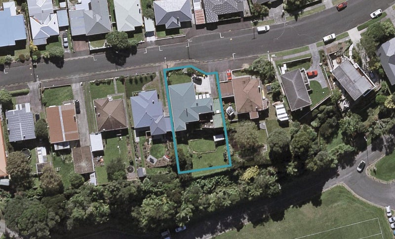 20 Maratahu Street, Westown, New Plymouth - Carousel 1