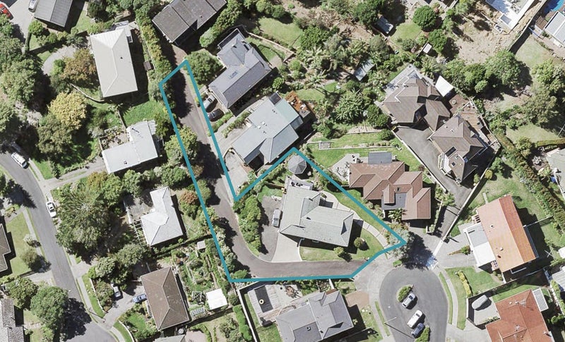 19 Pounamu Place, Shelly Park, Auckland - Carousel 1