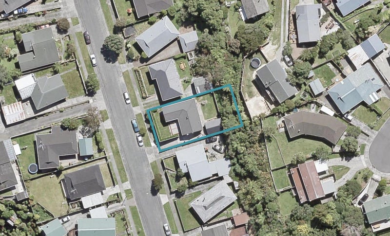 38 Waipounamu Drive, Kelson, Lower Hutt - Carousel 1