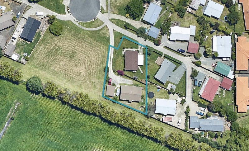 12B Novelle Grove, Papamoa Beach, Papamoa - Carousel 1