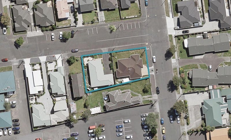 2/23 King Street, Ebdentown, Upper Hutt - Carousel 1