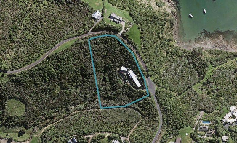 140 Delamore Drive, Oneroa, Waiheke Island - Carousel 1