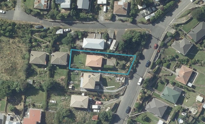39 Lindsay Road, Lookout Point, Dunedin - Carousel 1