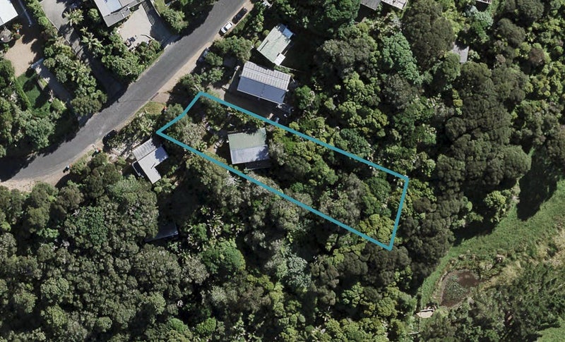 18 Karaka Road, Oneroa, Waiheke Island - Carousel 1