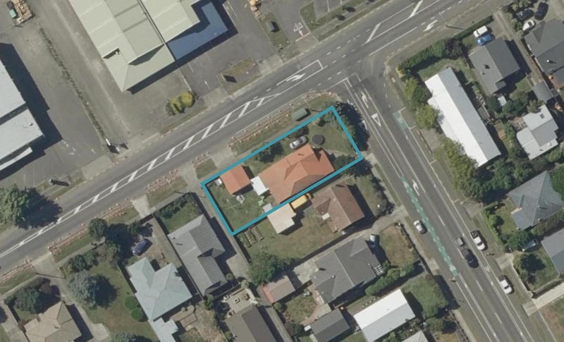 4 Wood Street, Takaro, Palmerston North - Carousel 1