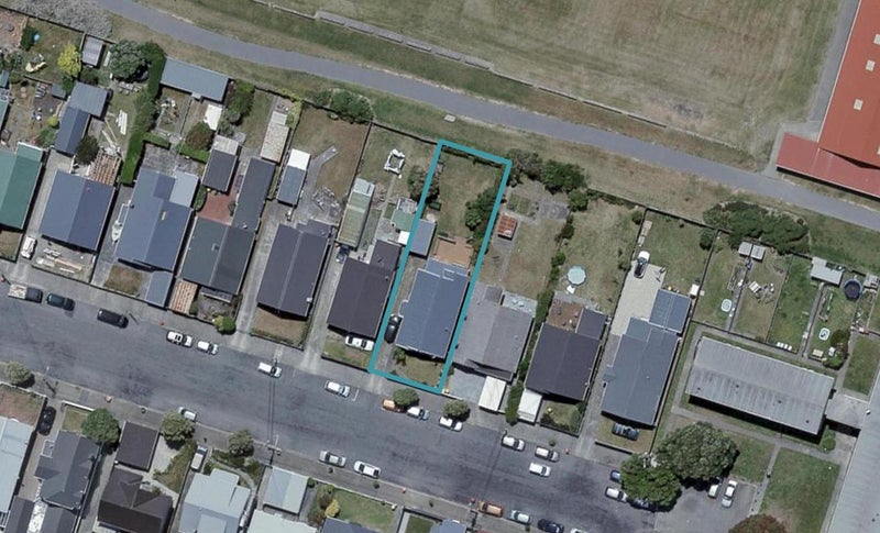 95 Endeavour Street, Lyall Bay, Wellington - Carousel 1