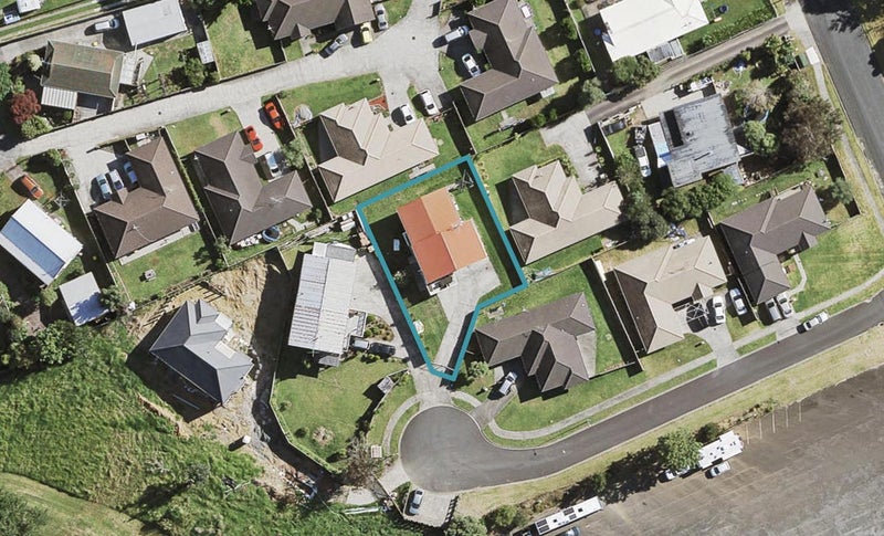 7 Ramwall Place, Weymouth, Auckland - Carousel 1