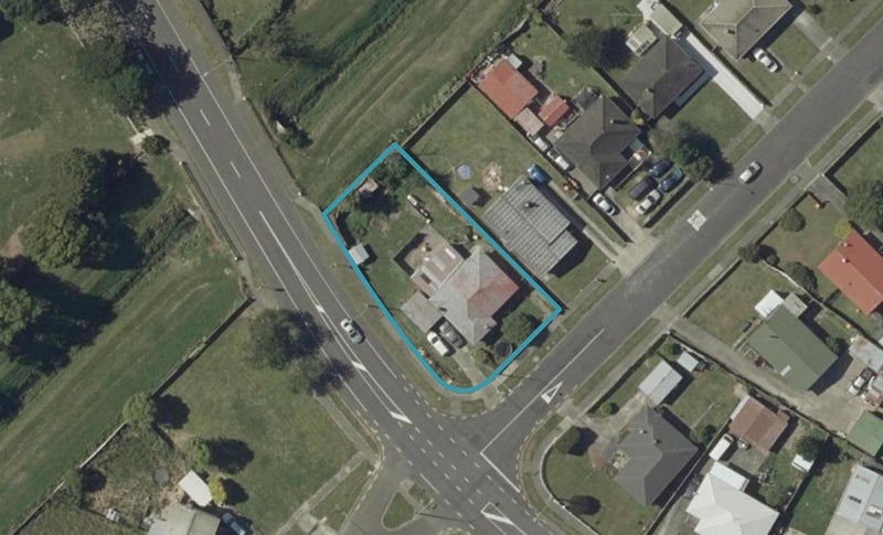 1 Brighton Crescent, Highbury, Palmerston North - Carousel 1