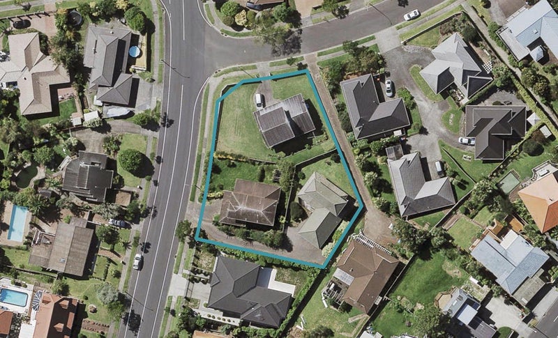 2/140 Norman Lesser Drive, St Johns, Auckland - Carousel 1