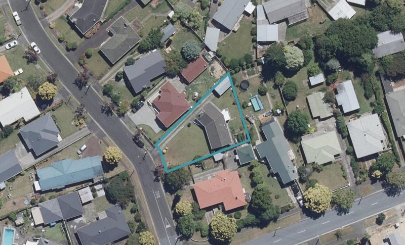 4 Beech Crescent, Hillcrest, Hamilton - Carousel 1