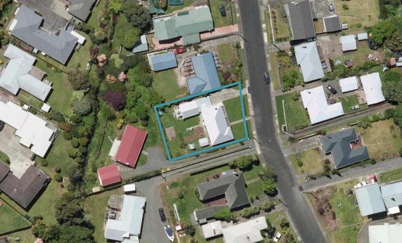 18 Carr Street, Kamo, Whangarei - Carousel 1