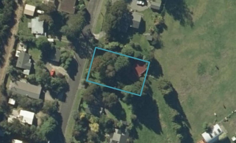 11 Te Herekiekie Street, Turangi, Tūrangi - Carousel 1