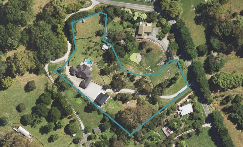 187 Valley Road, Mangapapa, Gisborne - Carousel 1